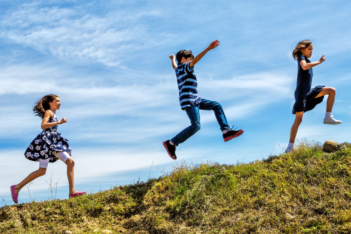 niños corriendo